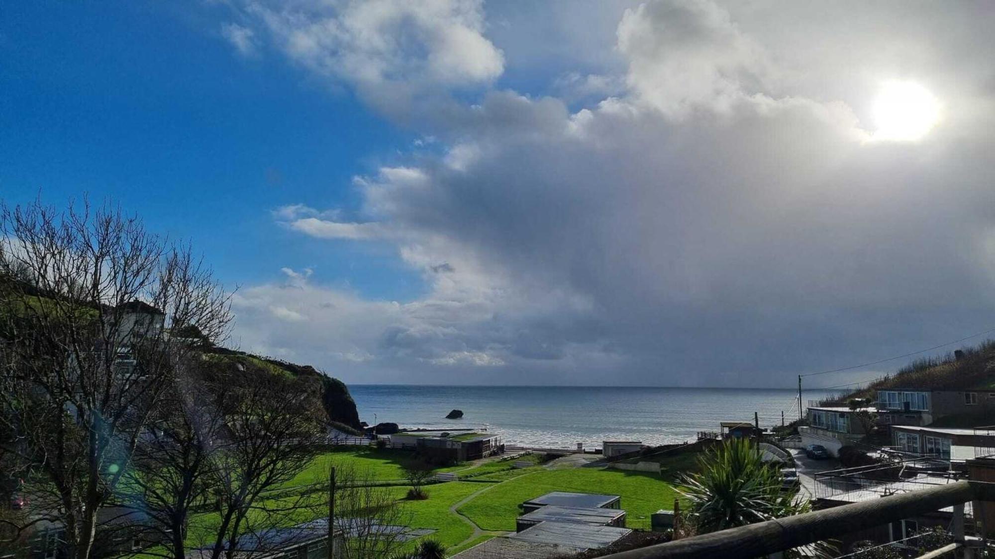 May View - Luxury Sea View Apartment - Millendreath, Looe Esterno foto